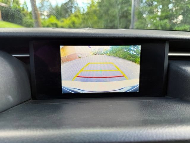 Used 2016 Lexus IS 200t RWD image 19