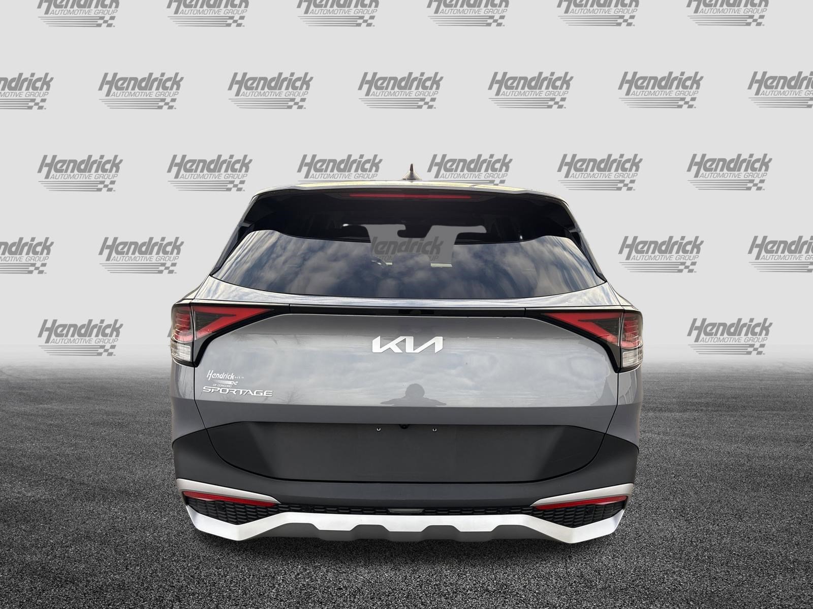 Used 2025 Kia Sportage EX image 8