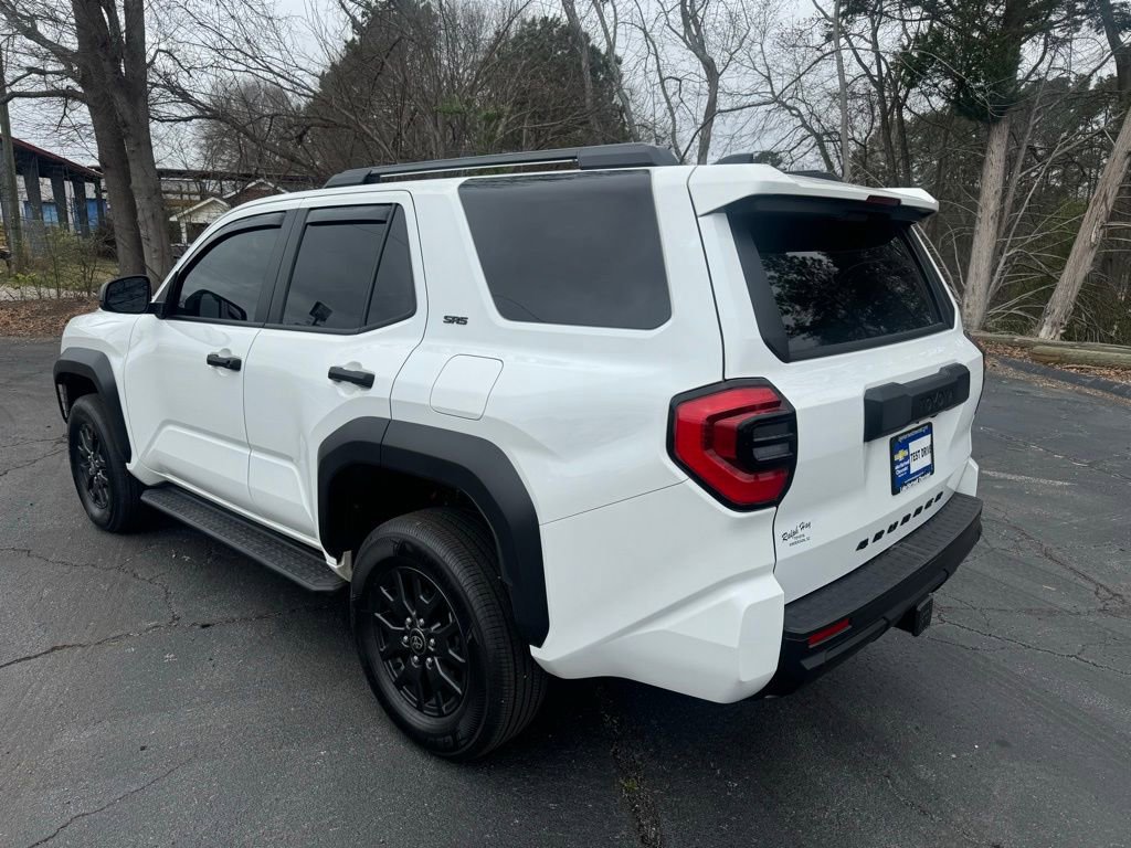 Used 2025 Toyota 4Runner SR5 AWD/4WD image 3
