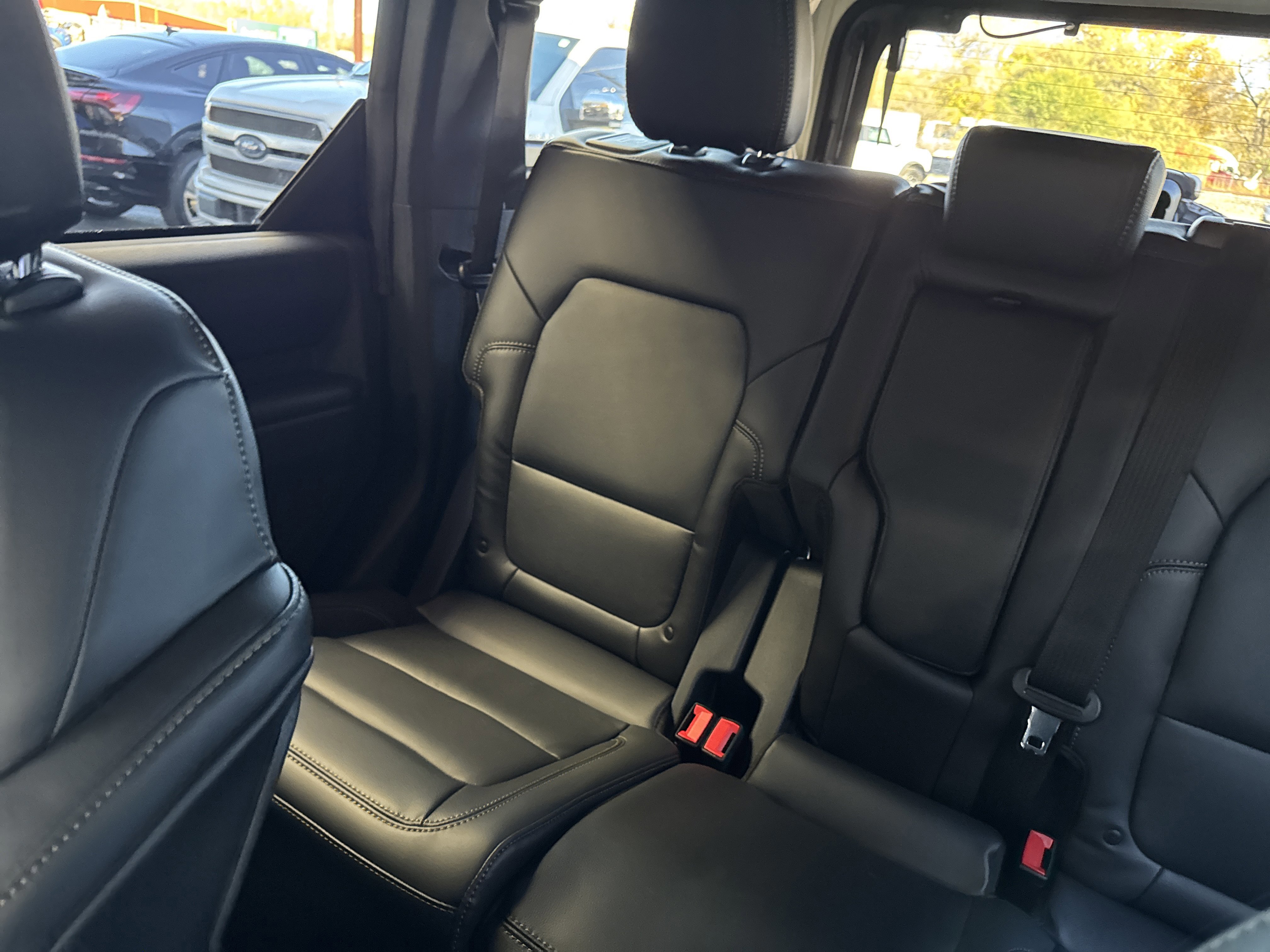 New 2025 Ford Bronco Badlands image 32