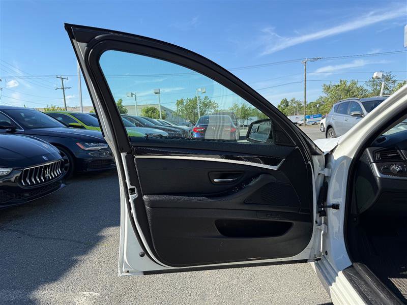 Used 2016 BMW 528i xDrive Sedan AWD/4WD image 13