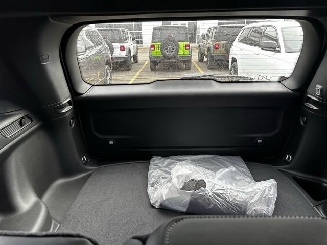 New 2026 Jeep Grand Cherokee Altitude AWD/4WD image 36