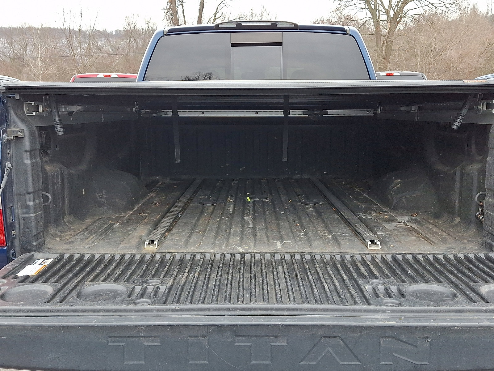 Used 2017 Nissan Titan SL image 30