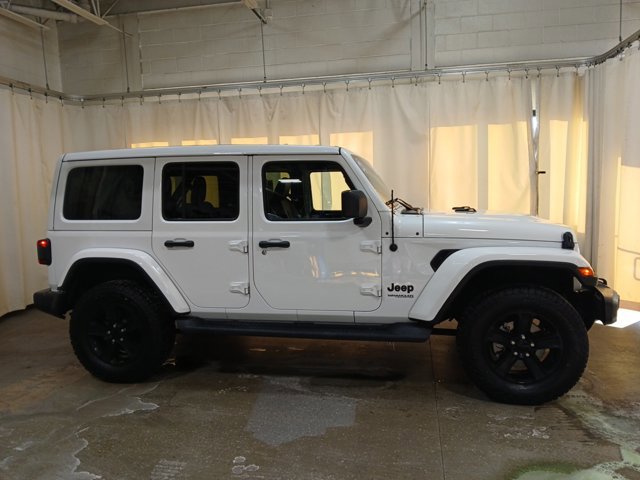 Used 2021 Jeep Wrangler Unlimited Sahara image 3