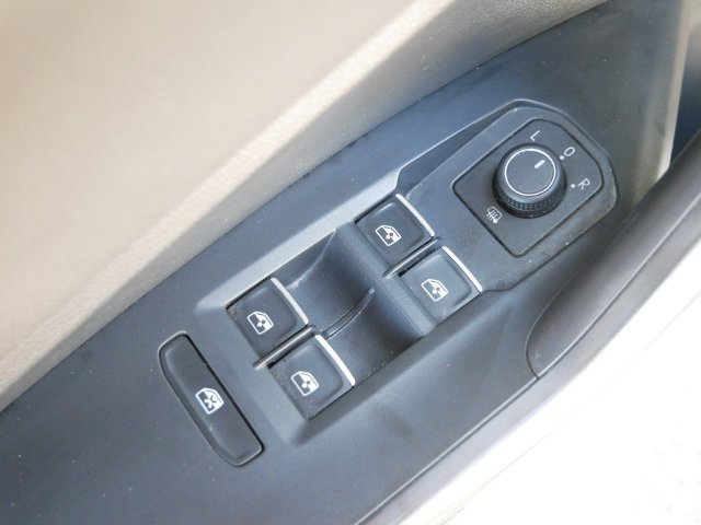 Used 2021 Volkswagen Jetta R-Line FWD image 13