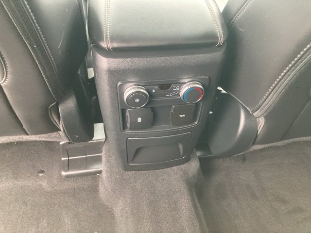 Used 2022 Ford Explorer XLT w/ Equipment Group 202A image 22