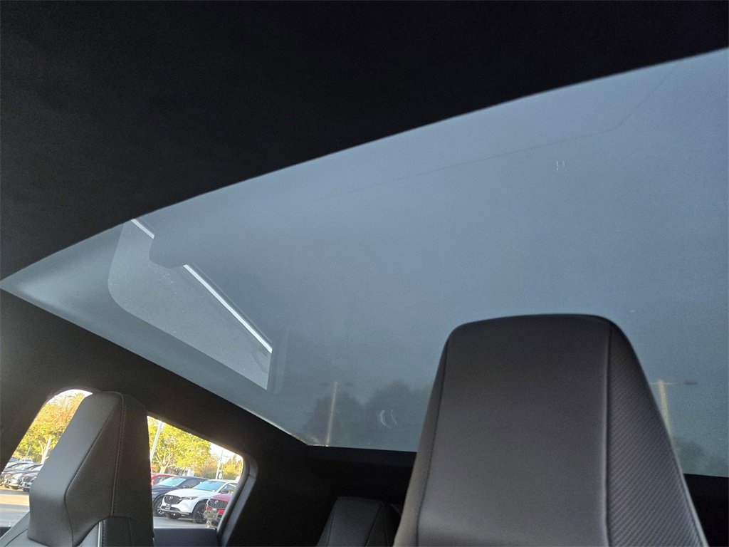 Used 2025 Tesla Cybertruck AWD Crew Cab image 18