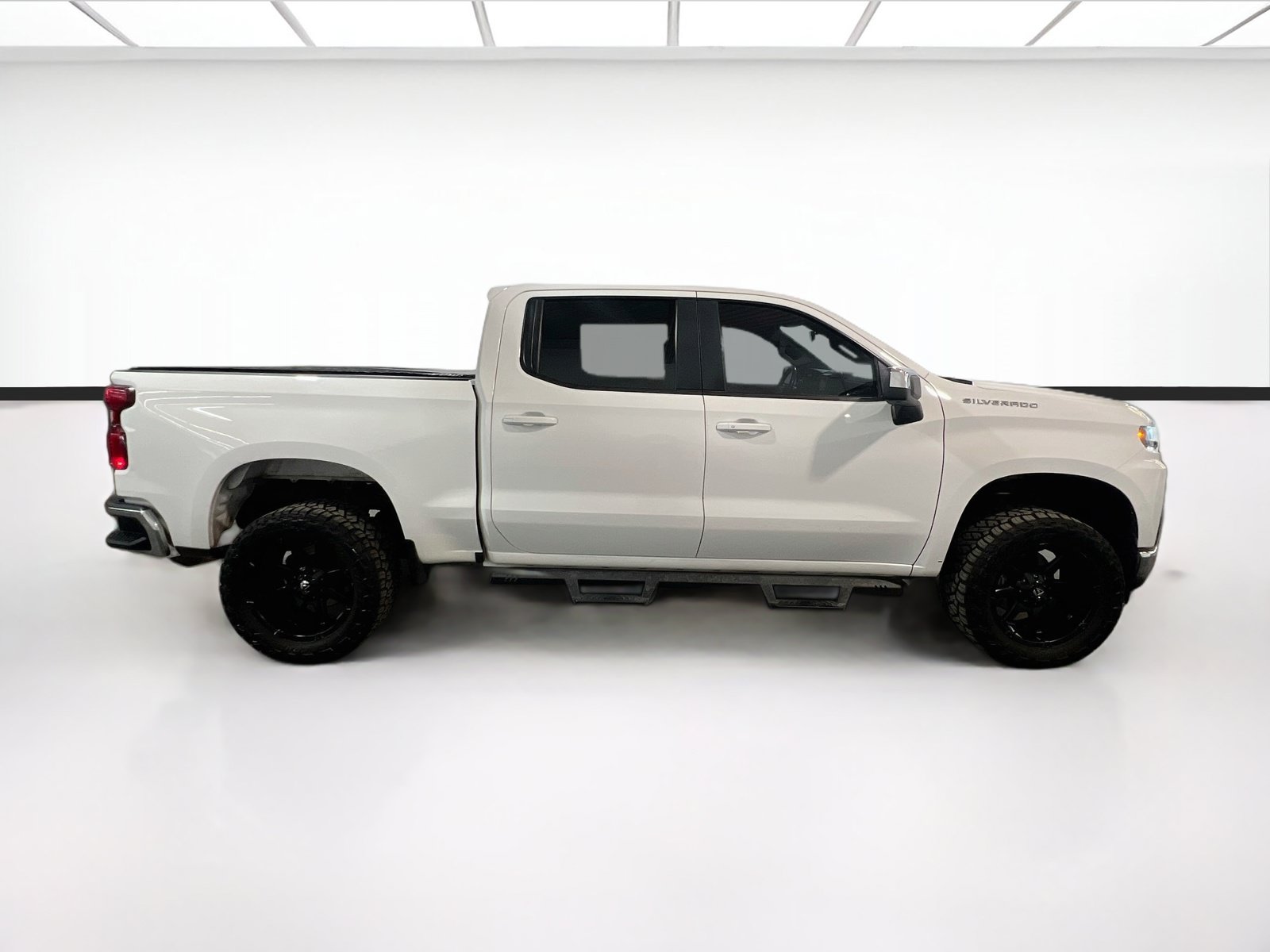 Used 2021 Chevrolet Silverado 1500 LT RWD image 22