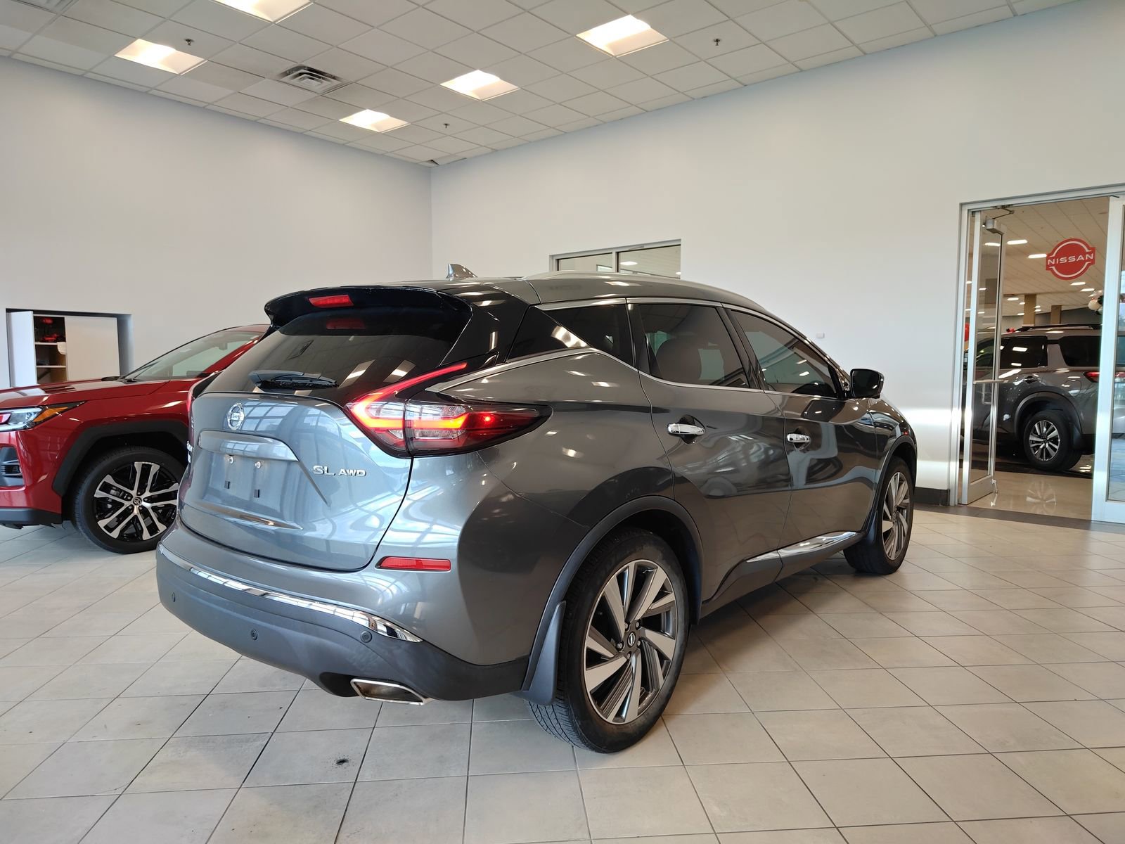 Used 2020 Nissan Murano SL AWD/4WD image 2