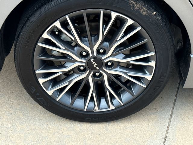 Used 2024 Kia Forte GT-Line w/ GT-Line Premium Package image 9