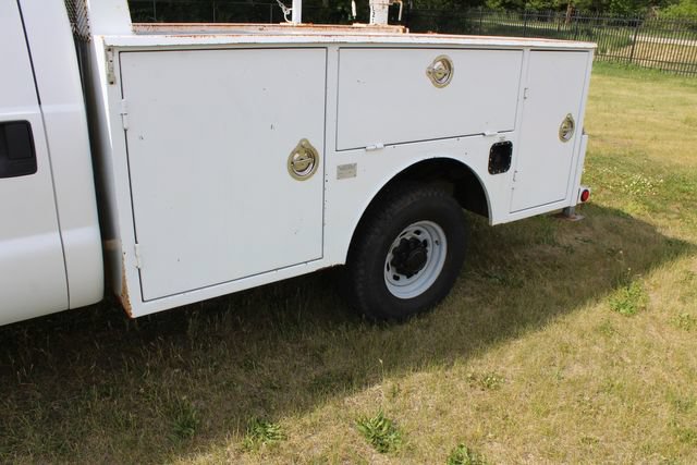 Used 2001 Ford F350 4x4 Crew Cab Super Duty image 10