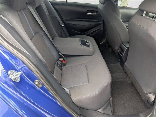 Certified 2022 Toyota Corolla SE w/ Carpet Mat Package (TMS) FWD image 18