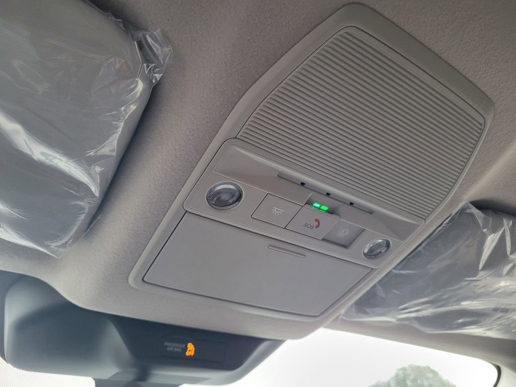 New 2026 Nissan Kicks SR w/ Cold Weather Package image 30