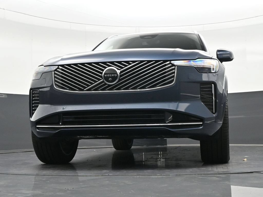 New 2026 Volvo XC90 B6 Plus w/ Protection Package Premier AWD/4WD image 28