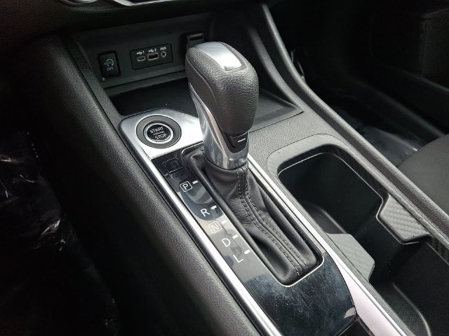Used 2024 Nissan Sentra SV FWD image 16
