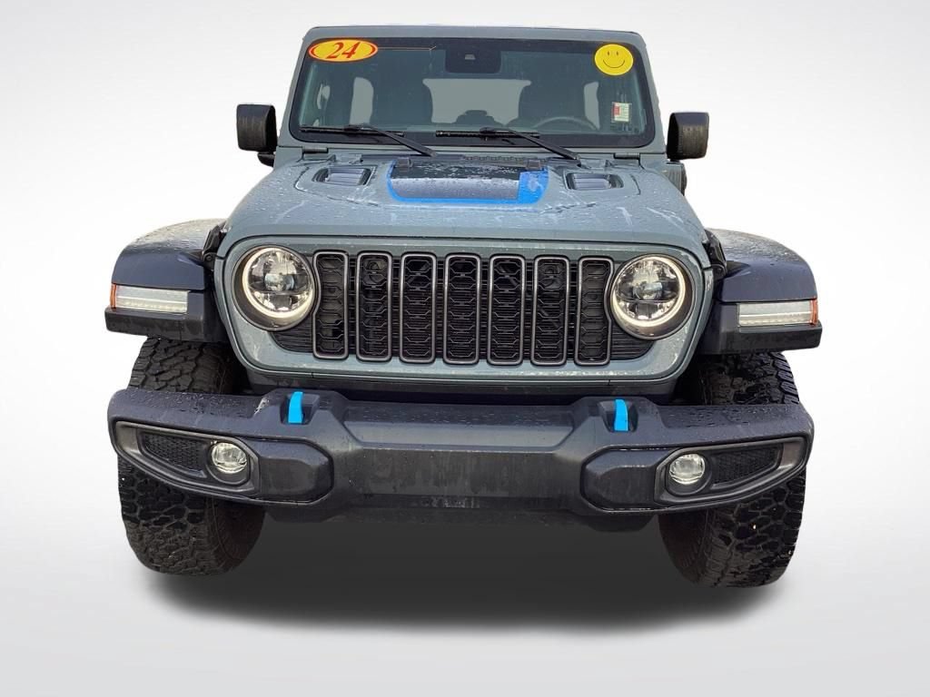 Used 2024 Jeep Wrangler Unlimited Rubicon 4xe AWD/4WD image 2