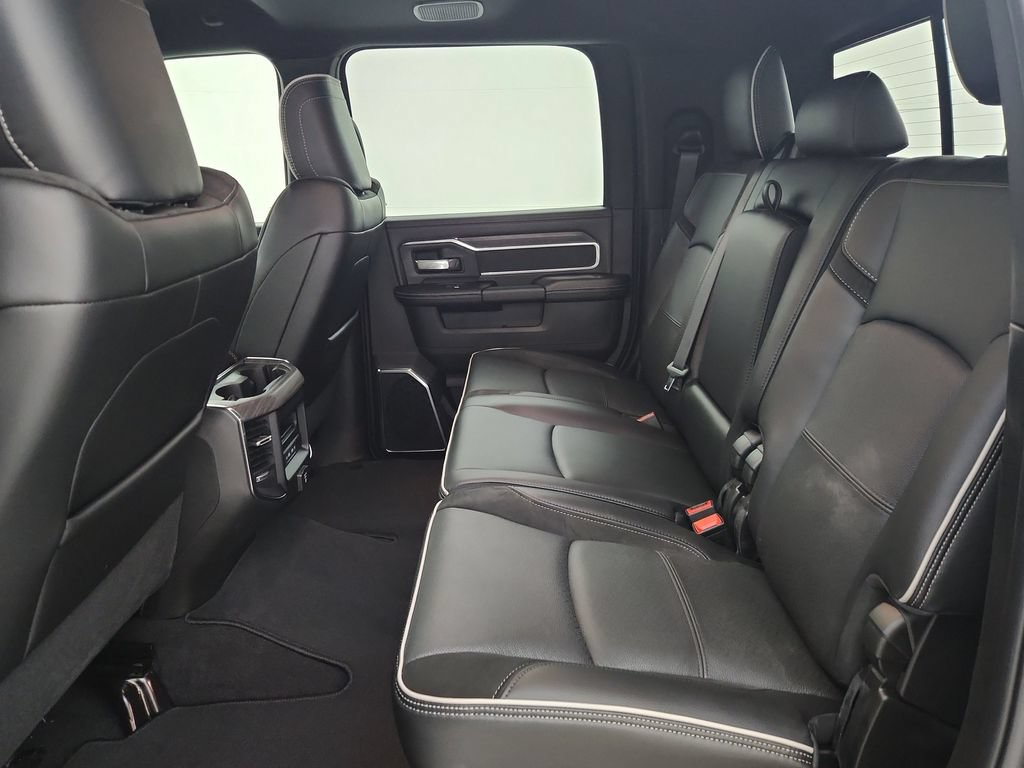 New 2026 RAM 2500 Laramie w/ Night Edition AWD/4WD image 21