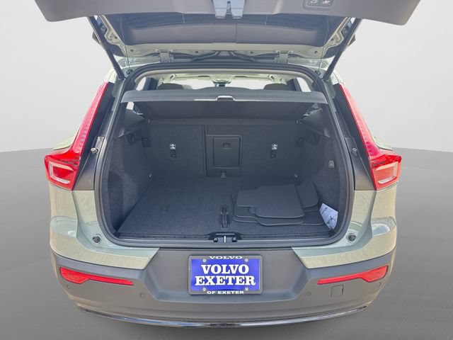 Certified 2025 Volvo XC40 B5 Ultra AWD/4WD image 24