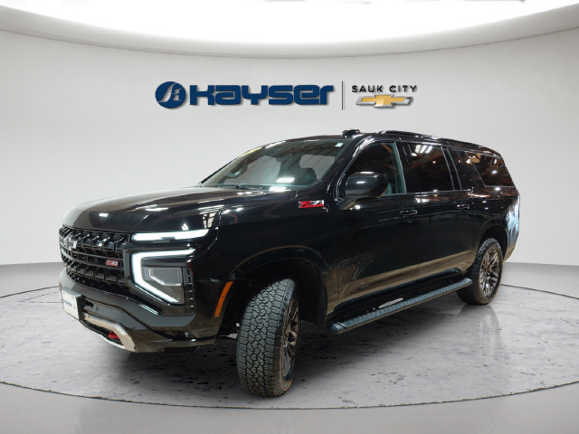 Certified 2025 Chevrolet Suburban Z71 AWD/4WD image 3