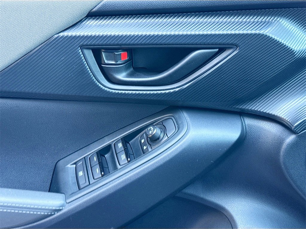 Used 2024 Subaru Crosstrek 2.0i Premium image 18