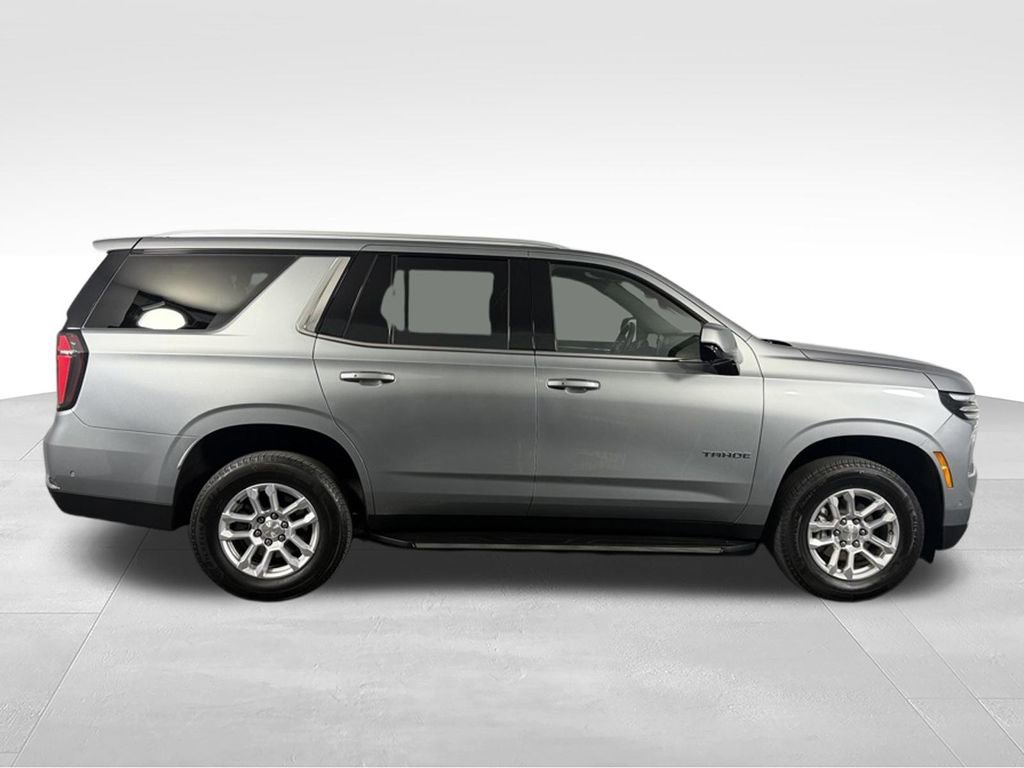 Used 2025 Chevrolet Tahoe LT AWD/4WD image 5