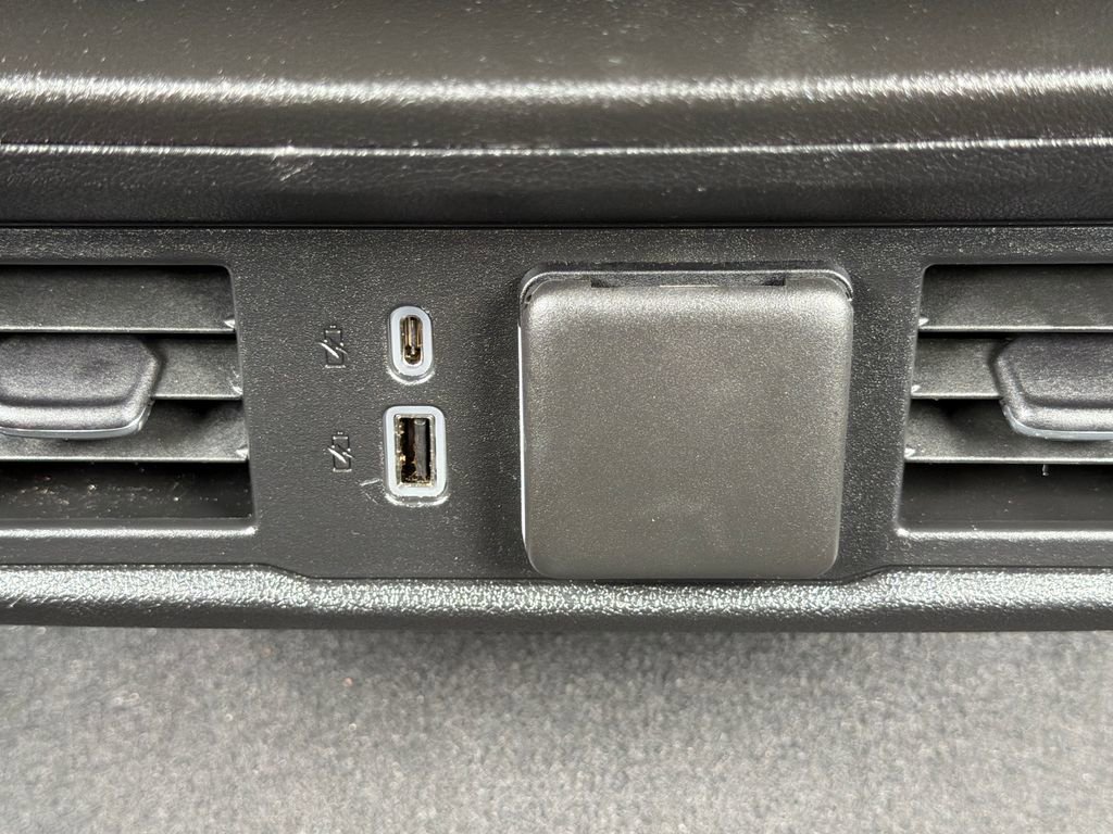 Used 2024 Chevrolet Silverado 1500 LT image 33