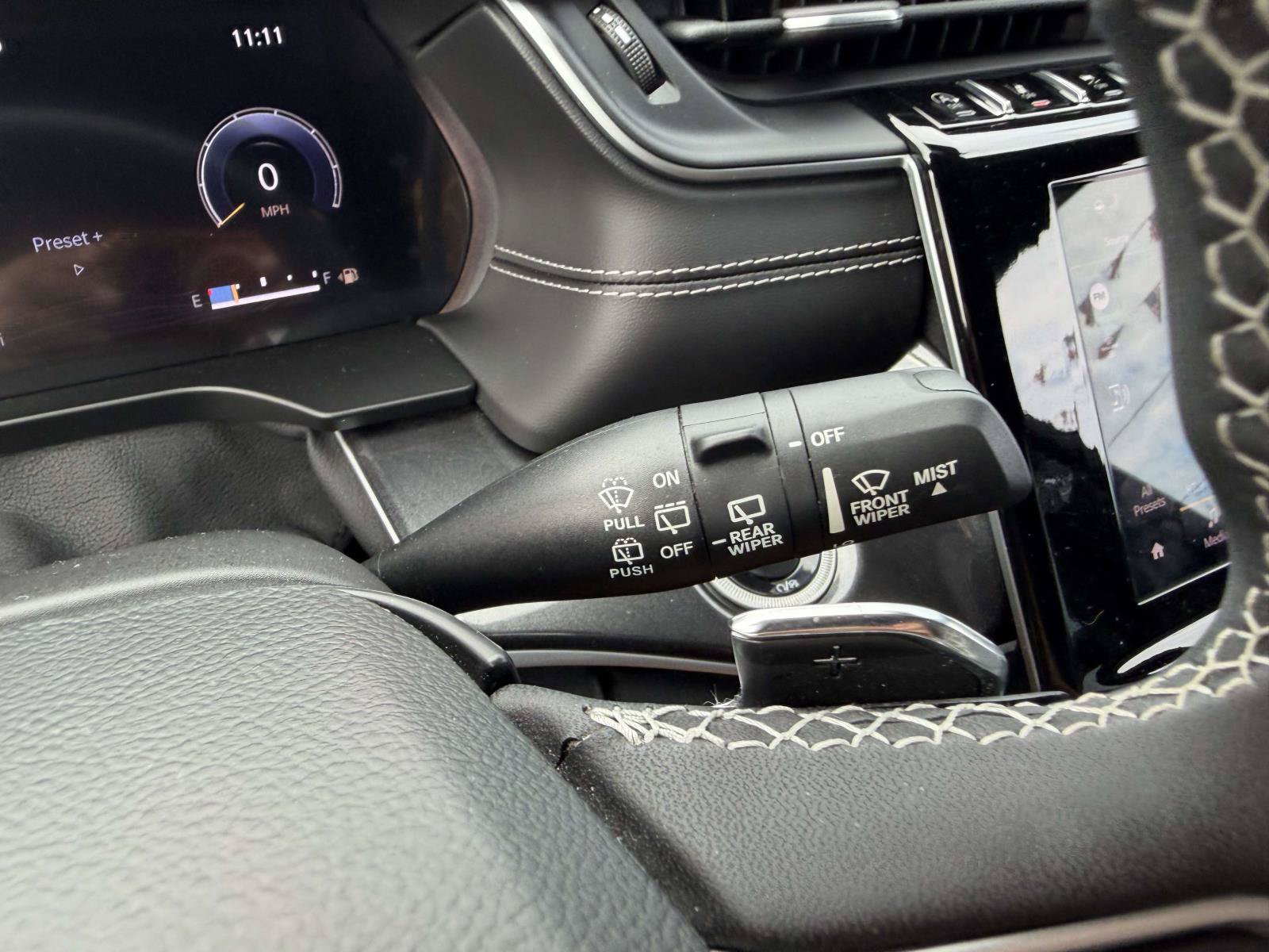 Used 2023 Jeep Grand Cherokee Altitude AWD/4WD image 27