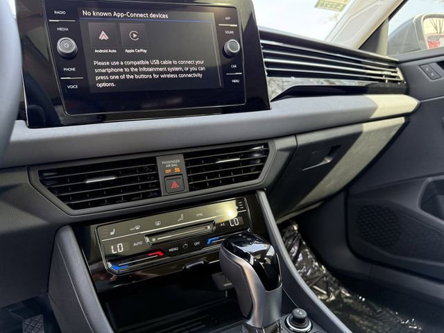 New 2026 Volkswagen Jetta SE image 14