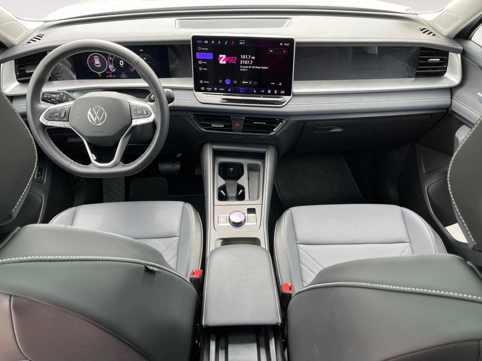 Certified 2025 Volkswagen Tiguan SE AWD/4WD image 12