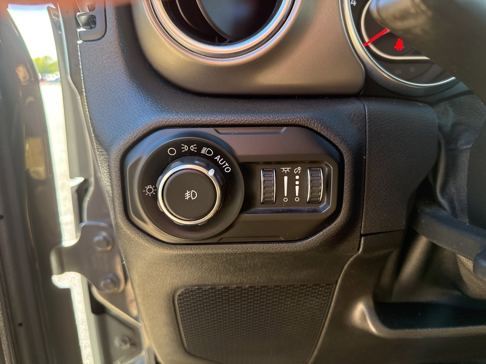 Used 2021 Jeep Wrangler Unlimited Rubicon w/ Dual Top Group image 10