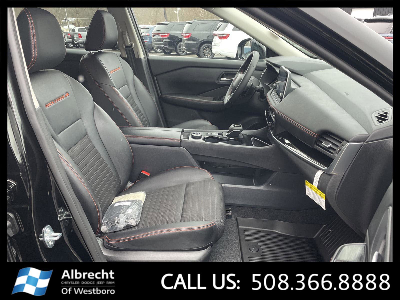 Used 2025 Nissan Rogue SV w/ Rock Creek Premium Package image 21