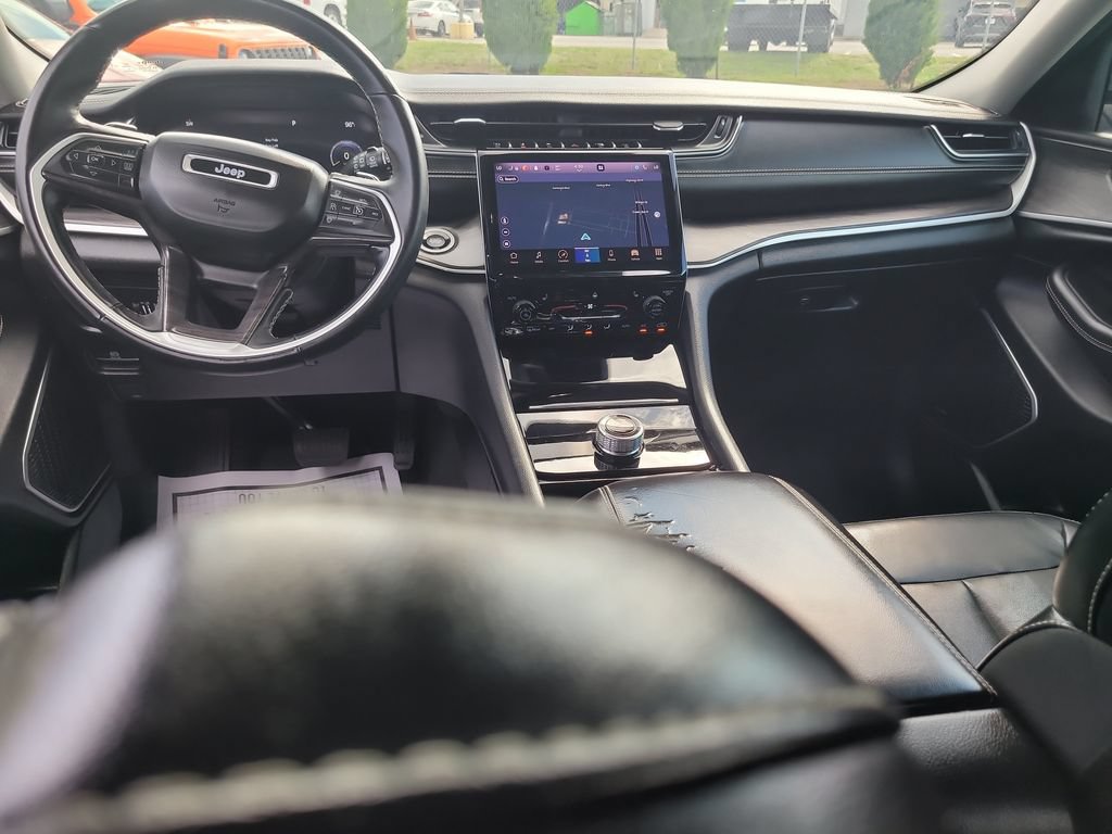 Certified 2021 Jeep Grand Cherokee L Limited RWD image 18