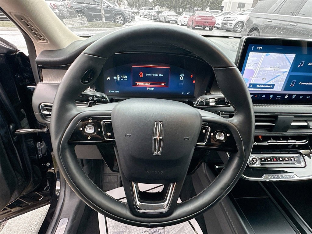 Used 2024 Lincoln Corsair Reserve image 12