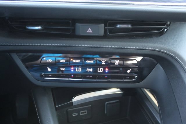 Certified 2022 Buick Envision Preferred FWD image 29
