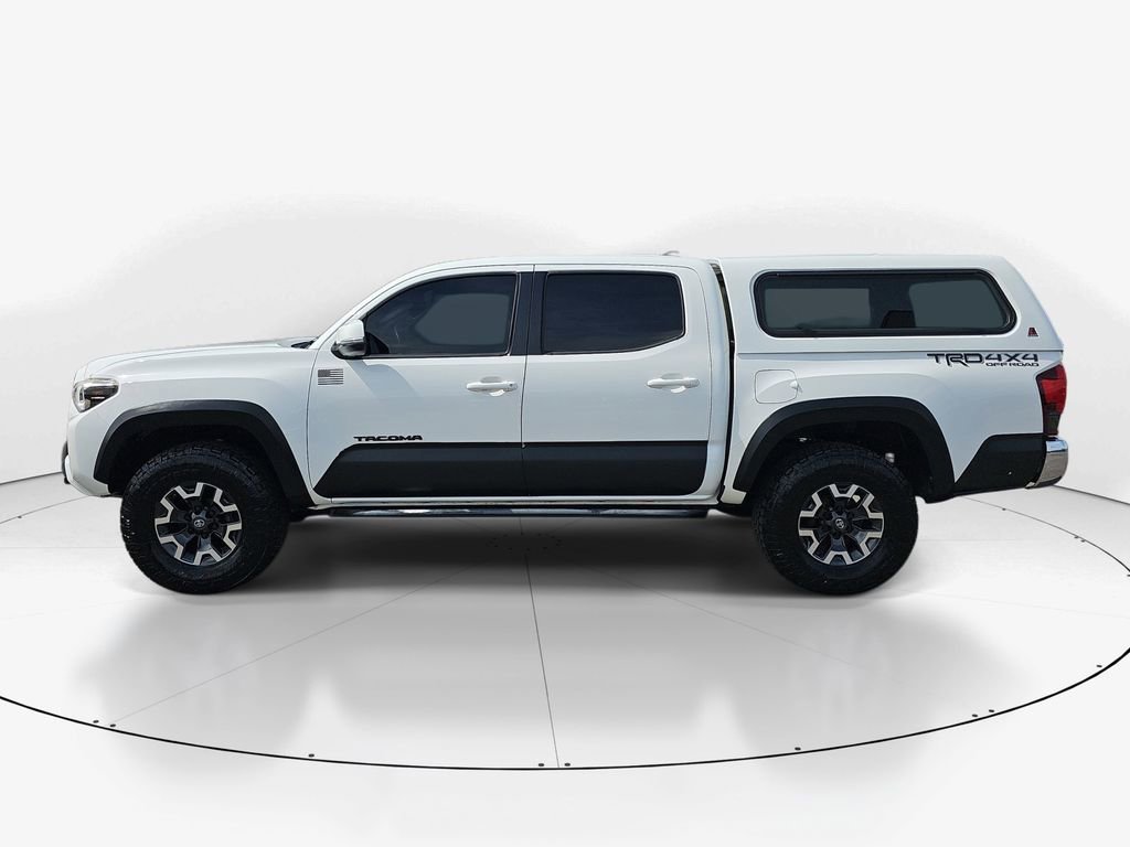 Used 2018 Toyota Tacoma TRD Off-Road image 9
