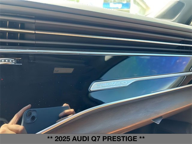 New 2025 Audi Q7 3.0T Prestige image 32