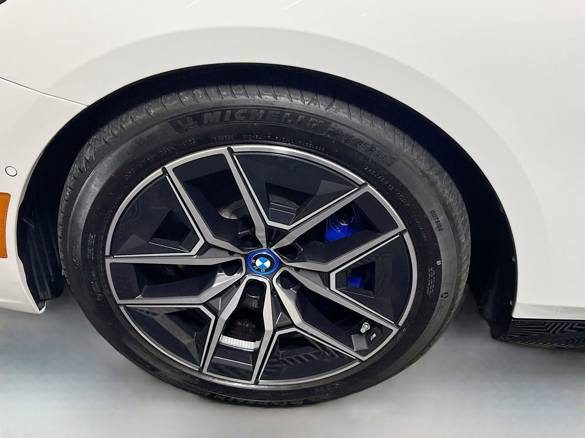 Certified 2024 BMW i5 M60 w/ Premium Package image 13
