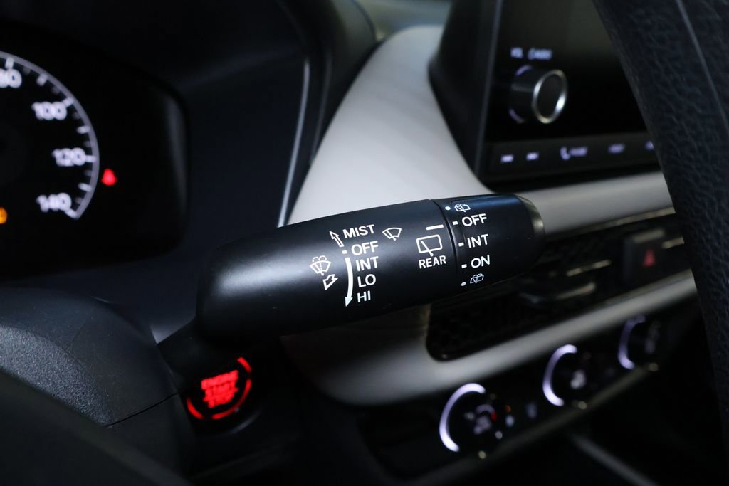 Used 2024 Honda HR-V LX image 23