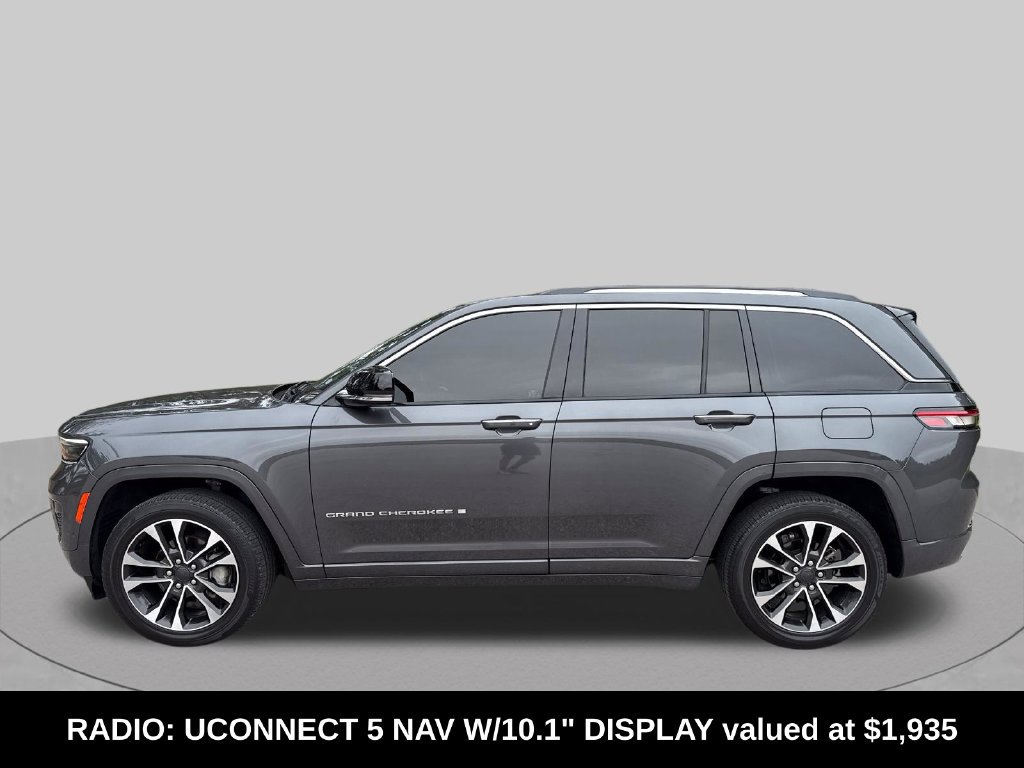 Used 2022 Jeep Grand Cherokee Overland AWD/4WD image 2