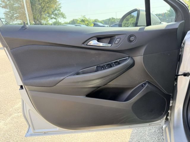 Used 2017 Chevrolet Cruze LS FWD image 14