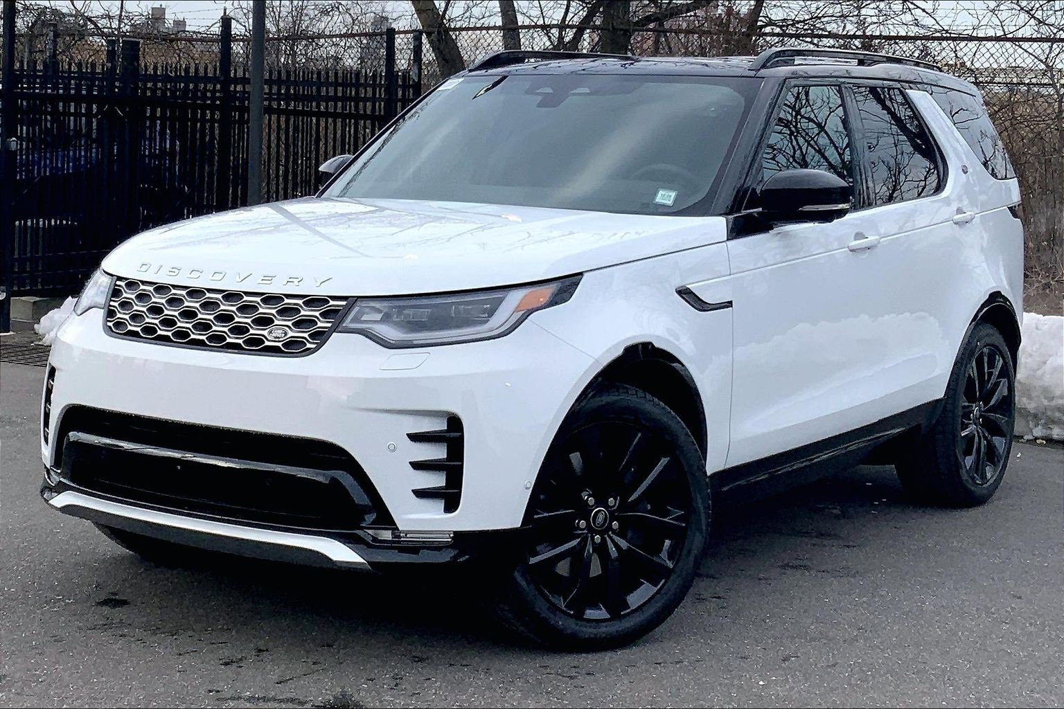 New 2026 Land Rover Discovery Limited Edition image 1