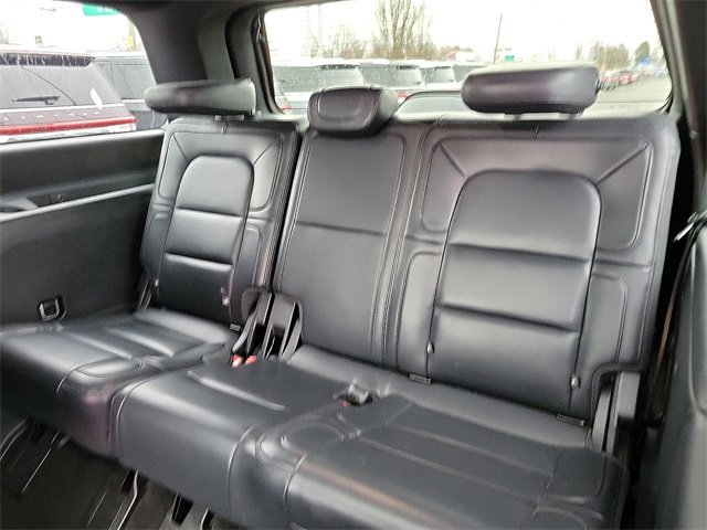 Used 2022 Lincoln Navigator Reserve image 10