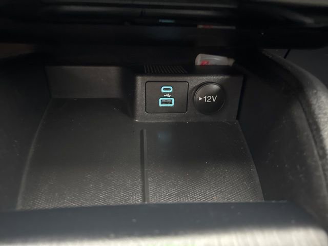 Used 2022 Ford Escape SE w/ Cold Weather Package image 22