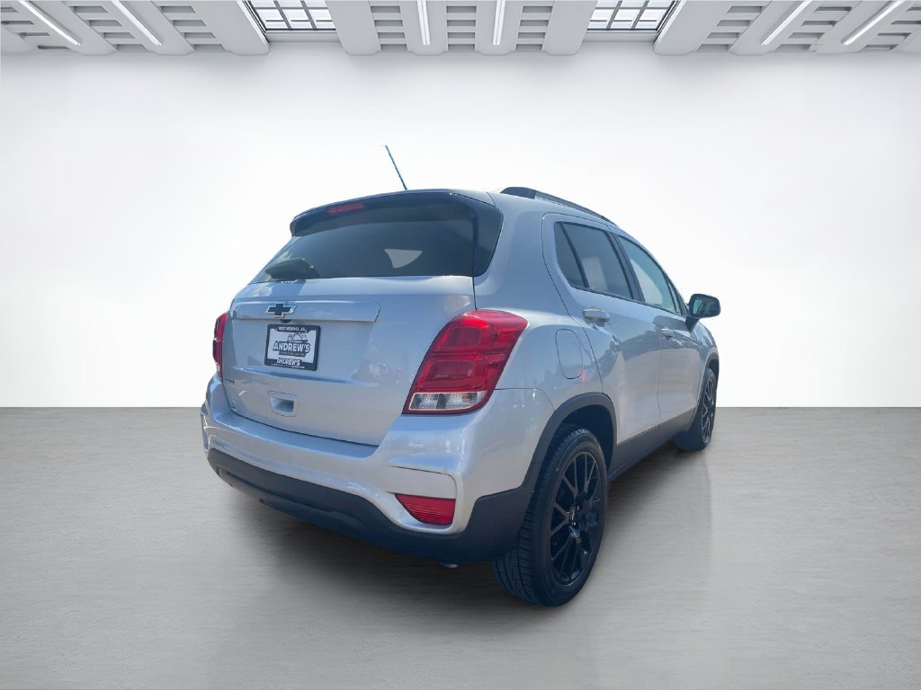 Used 2021 Chevrolet Trax LT w/ Sport Edition FWD image 4