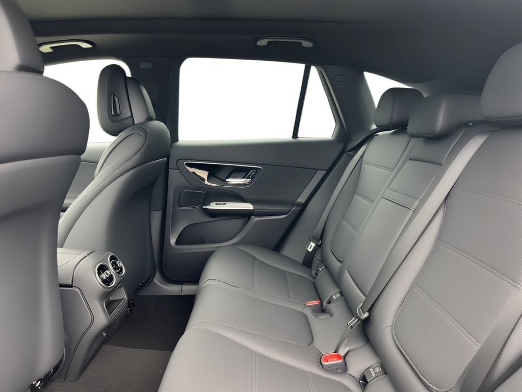 New 2027 Mercedes-Benz GLC 300 4MATIC image 7