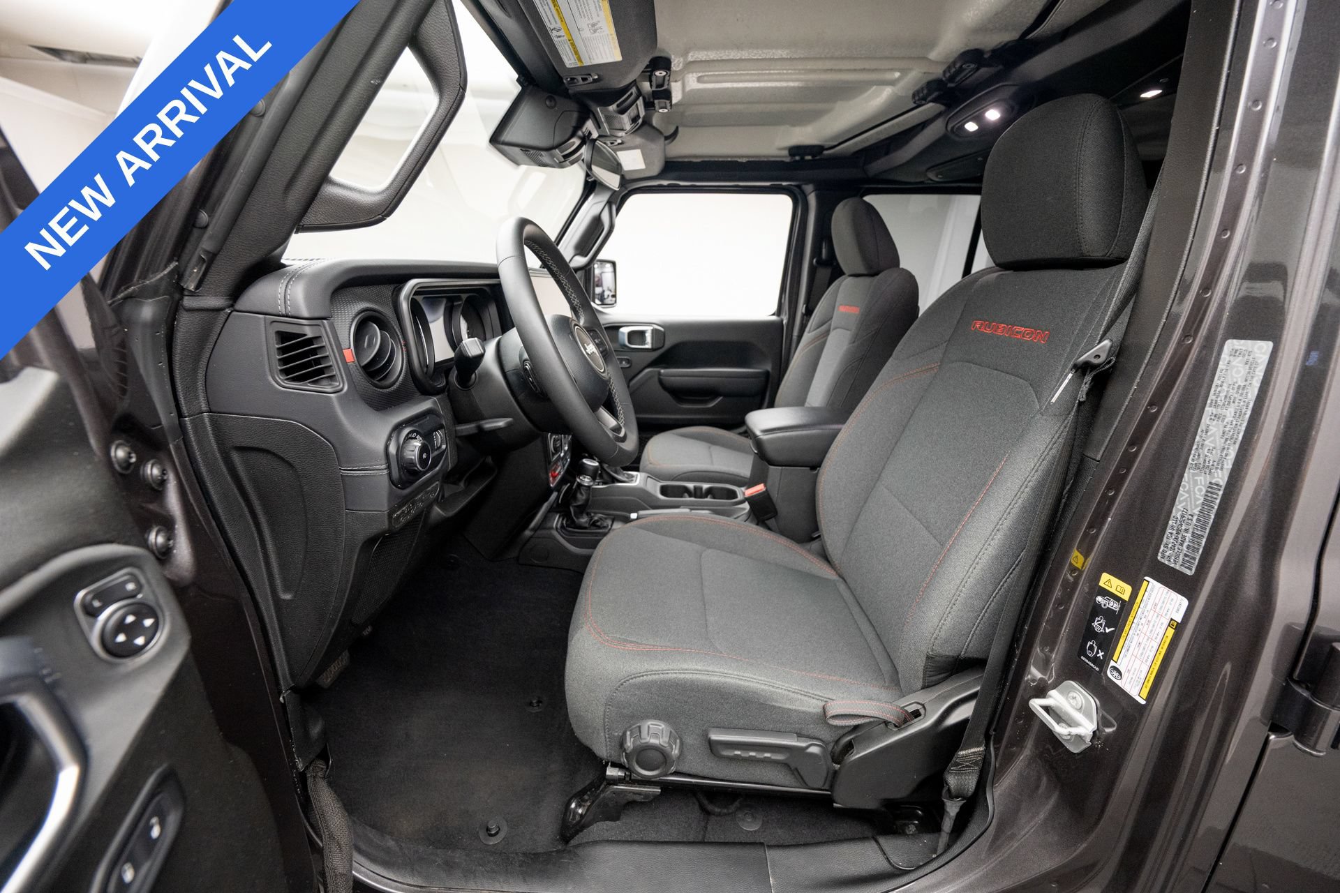 Used 2025 Jeep Wrangler Unlimited Rubicon AWD/4WD image 13