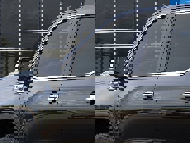 New 2026 GMC Sierra 1500 SLT image 12