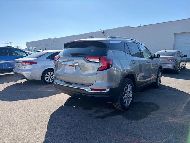 Certified 2024 GMC Terrain SLT w/ Infotainment Package II image 2