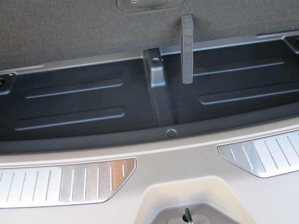 New 2026 GMC Yukon XL Denali w/ Advanced Technology Package RWD image 15