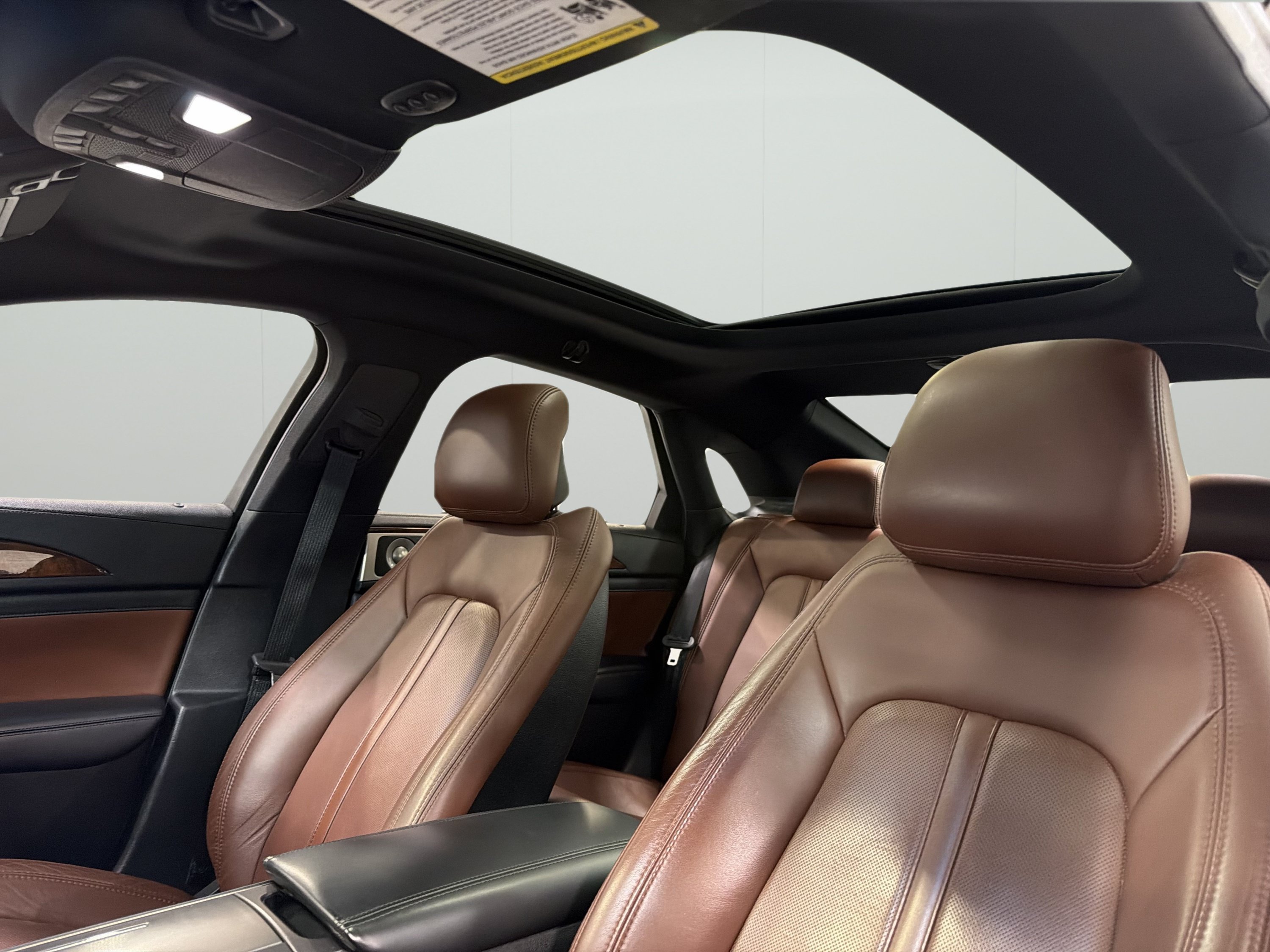 Used 2017 Lincoln MKZ Reserve w/ Luxury Package FWD image 10